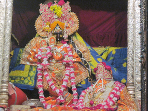 Sringaar Radha Krishna Darshan