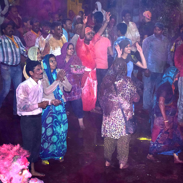 Holi Celebrations in radhavallabh temple