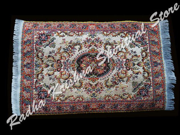 <p>
	Embracing Floral Mini Kashmiri Aasan(Holy mattress)</p>