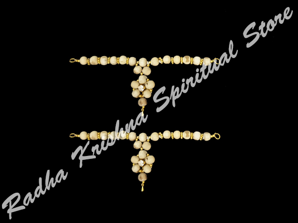 <p>Flora-Beauty-Real-Tulsi-Bead-God-Armband</p>