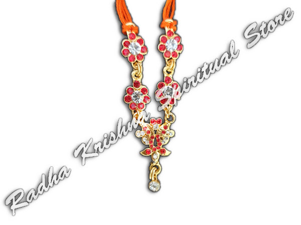 <p>Garnet-Flora-Metal-God-Necklace</p>