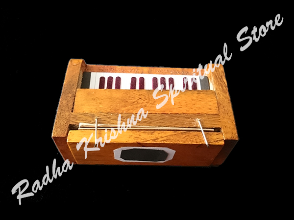 <p>
	Mini-Harmonium-Altar-Decoration</p>