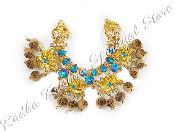 <p>Oceanic-Padma-Tulsi-Chokar-Hasli-Necklace</p>