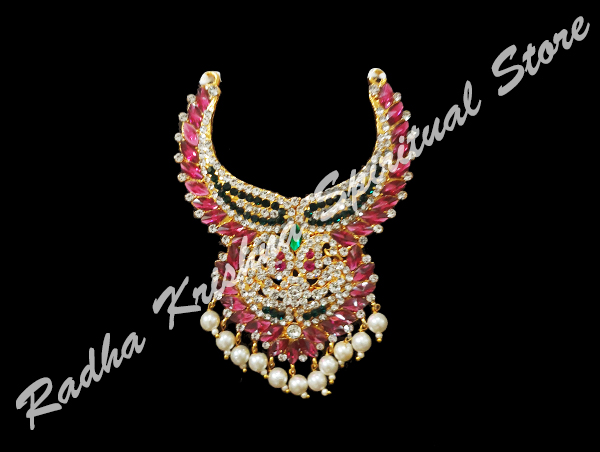 <p>Passionate-Fauna-God-Deity-Necklace</p>