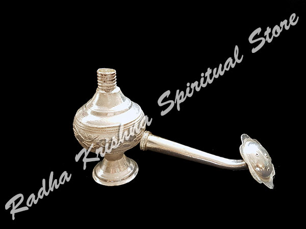 <p>
	Scented Flora Silver Plated Gulab Jhari Incense Sprinkler</p>