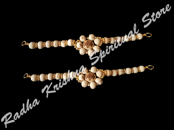<p>Shri-Radha-Flora-Real-Tulsi-Bead-God-Armlets</p>