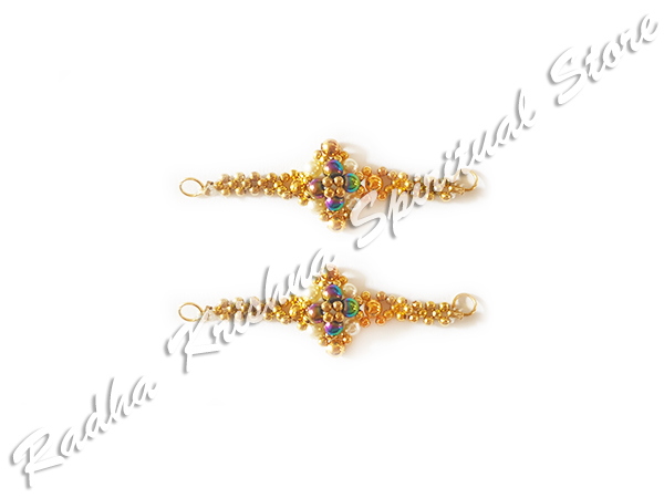 <p>Splendid-Pearls-God-Deity-Armlet</p>